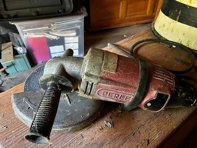 Tous les outils: Meuleuse disqueuse d'angle gros diamètre – D'occasion à Sciernes-d'Albeuve par sie_7crb 2