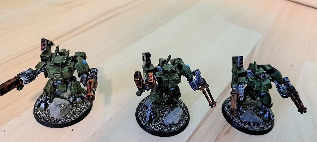Kit di modellismo & Modellini statici: Warhammer 40k  T'au Battlesuit – Usato da Wohlen AG venduto da Faluca 1