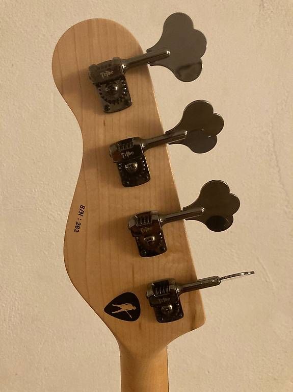 Strumenti musicali: Tribe Bass SF4 Black – Usato da Burgdorf venduto da mazer 2