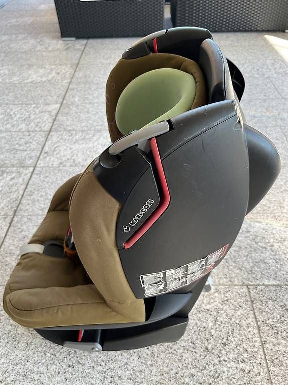 Seggiolini per auto: Kindersitz Maxicosi – Usato da Leuzigen venduto da Zigano 2
