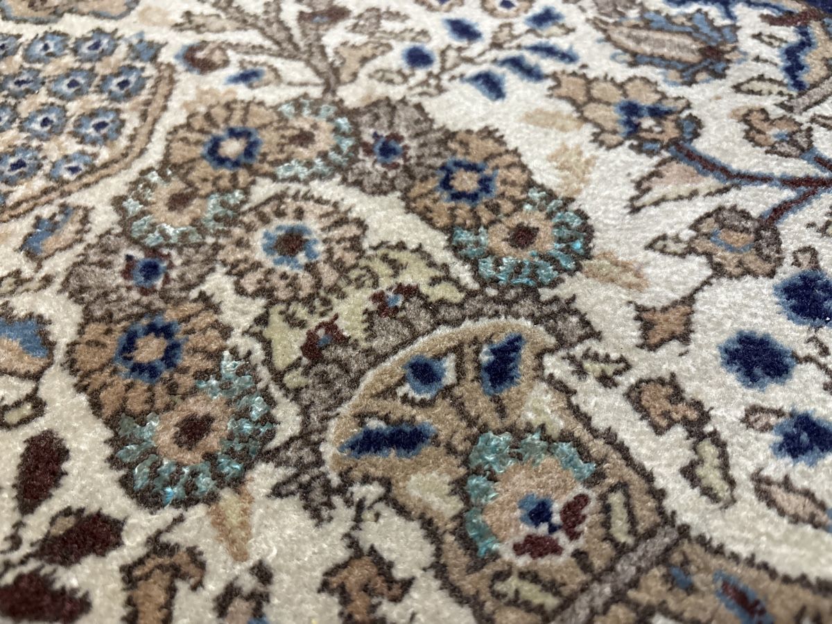 Tappeti: Qom mit Seide - handgeknüpfter Perserteppich – Usato da Bennau venduto da Mayer_Carpets 2