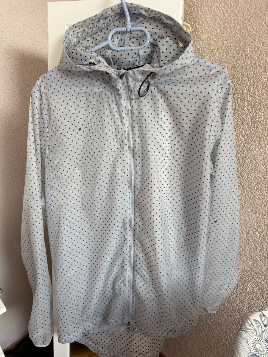 Nike Giacche: Veste Nike running taille L – Usato da Savagnier venduto da Pivovar2 3