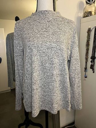 Graumelierter Pullover Größe L-XL