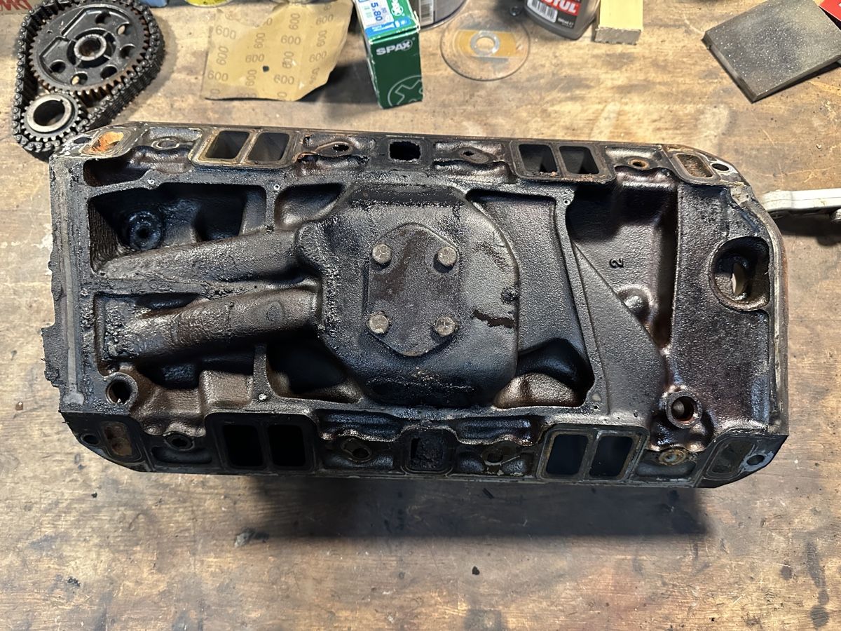 Jeep Toutes les pièces auto: Jeep amc Ansaugbrücke – D'occasion à Leibstadt par RubiconRider 1