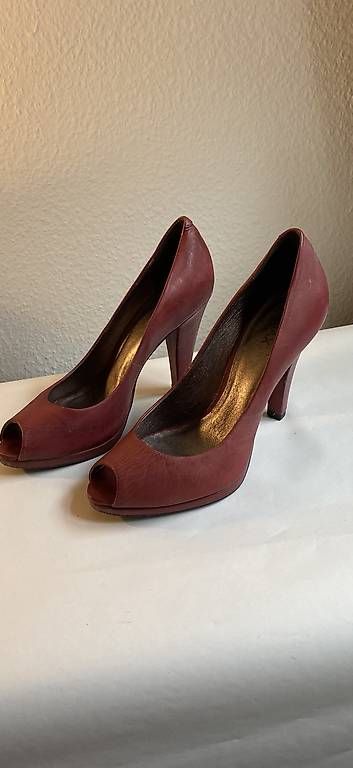 Scarpe da donna: Rote Peeptoe Pumps Gr. 40 – Usato da Zürich venduto da asc_72wl