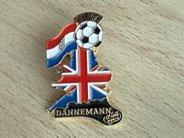 Pin EM 96 England Dannemann
