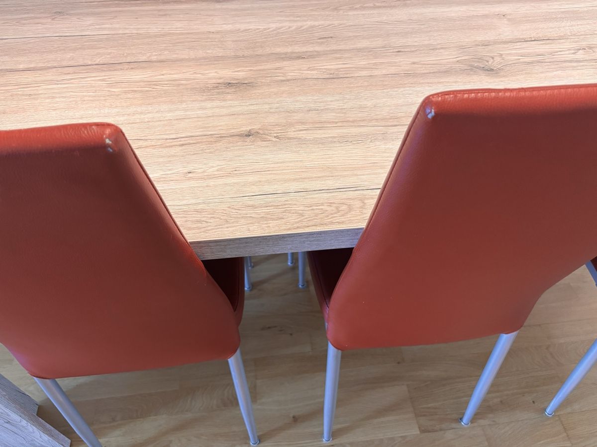 Set di tavolo e panche: Esstisch mit 6 Stühlen Kunstleder rot gebraucht – Usato da Burgdorf venduto da flta 3