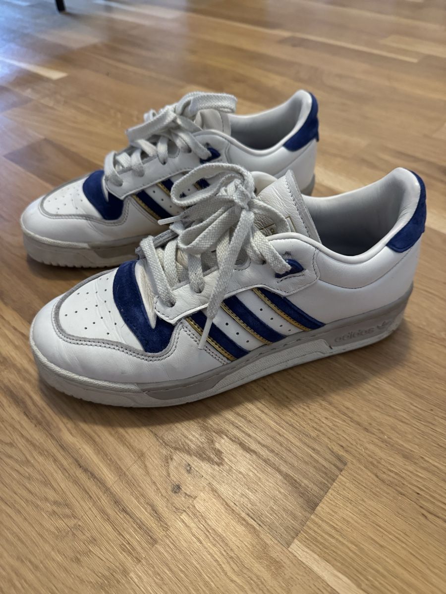 Adidas Scarpe da uomo: Adidas Sneaker – Usato da Zürich venduto da LovieDovie