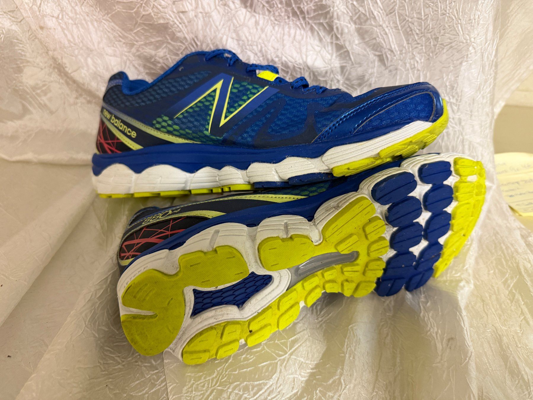 New Balance Scarpe da uomo: New Balance Laufschuhe 880v4 Grösse 45 neuwertig – Nuovo (secondo la descrizione) da Schlieren venduto da Stadtammannamt_8952 1