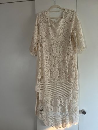 Neues Häkelkleid, beige, Gr. S/M im "Vokuhilastil"