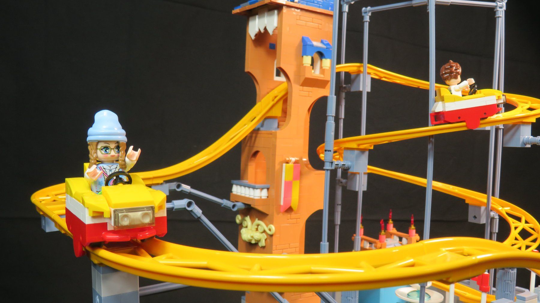 Mould King Kit di costruzioni: MOULD KING - 11023 - Castle Roller Coaster – Nuovo (secondo la descrizione) da Arboldswil venduto da Lubber 6
