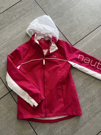 Veste de pluie et coupe-vent Nautica rose.
