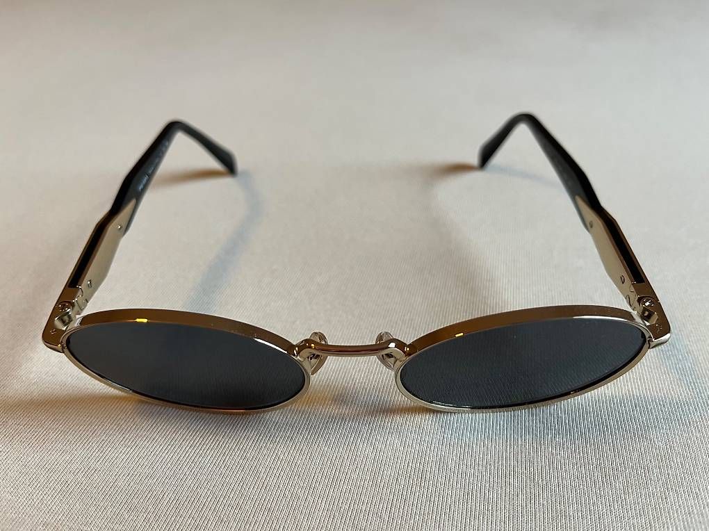 Lunettes & Verres: Prada Sonnenbrille – Neuf avec emballage d'origine à Bern par ada_92zl 1