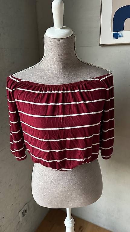 Hollister Top: Hollister Oberteil – Usato da Rombach venduto da ste_5zvl