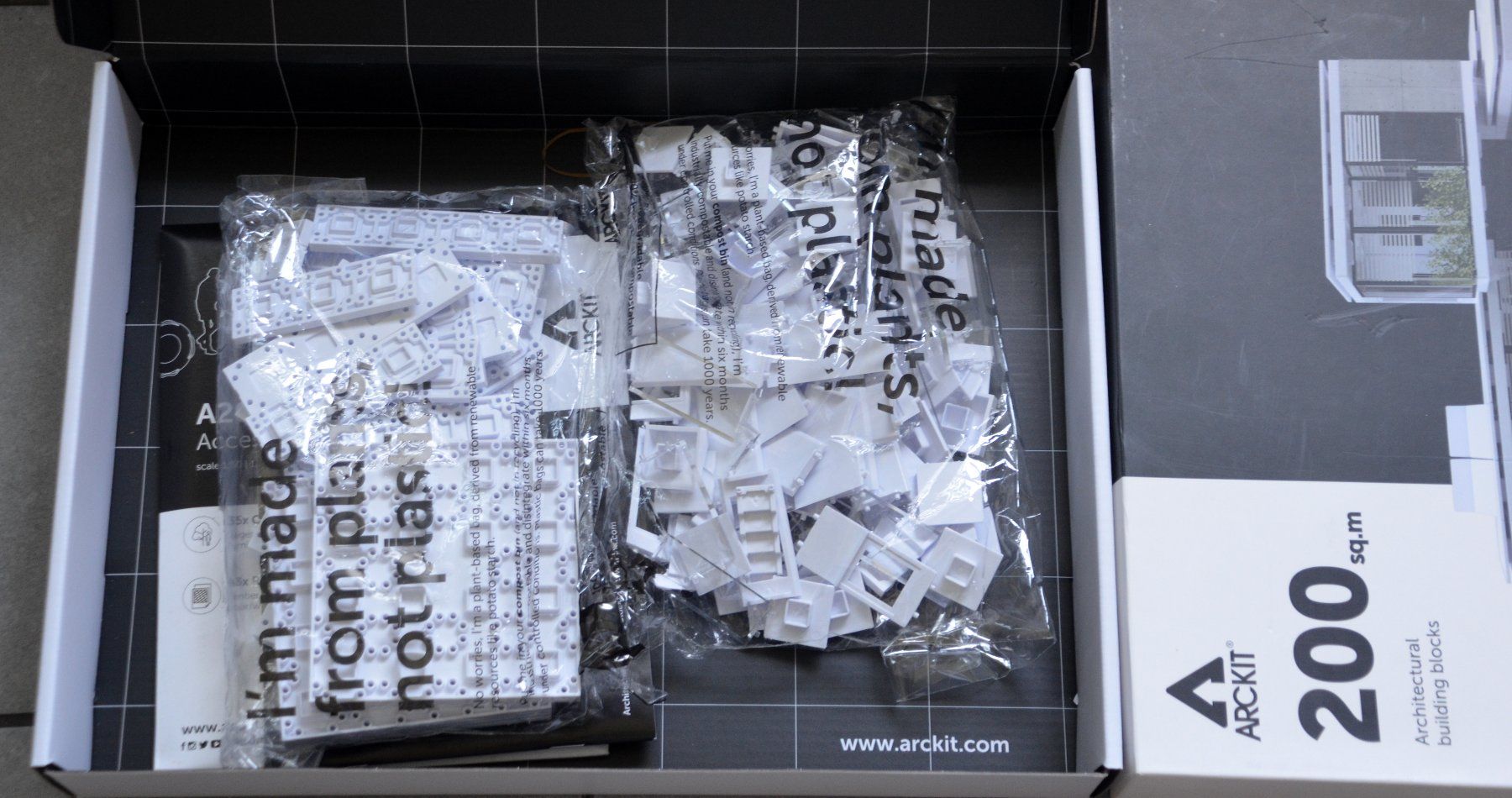 Kit di modellismo & Modellini statici: Arckit 200 Building Blocks Model House Kit – Nuovo e nell'imballaggio originale da Collonges venduto da arashee 1