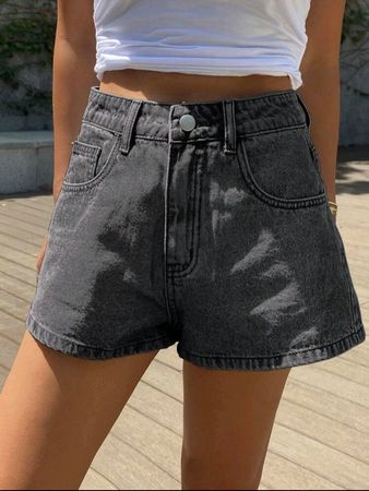 NEU - Lässige Denim-Hotpants - XS - Jeans-Shorts / A-Linie