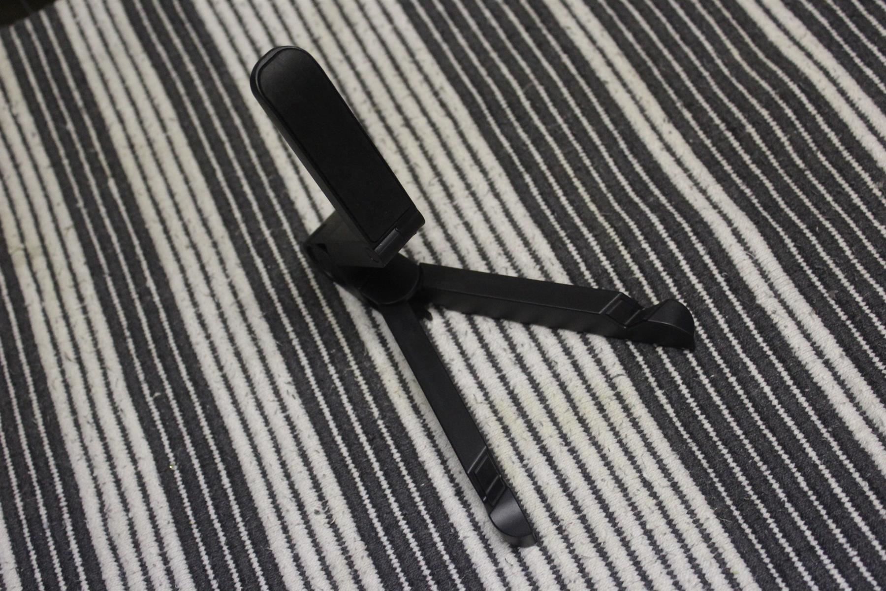 Staffe: Tablet ipad Handy halter Verstellbar – Nuovo (secondo la descrizione) da Kirchdorf AG venduto da Aarereussshop