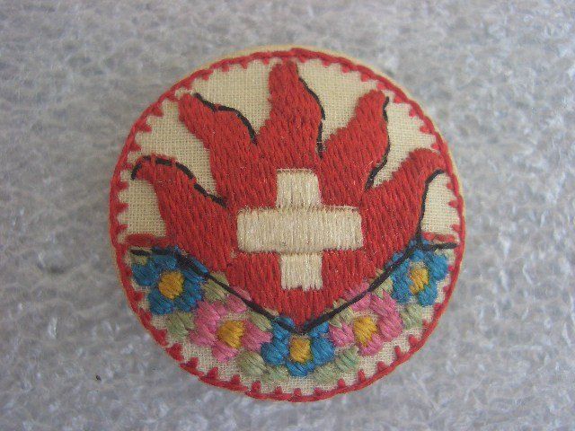 Plaketten & Abzeichen: 1. AUGUSTABZEICHEN 1931 – Gebraucht aus Thürnen von Chluuri