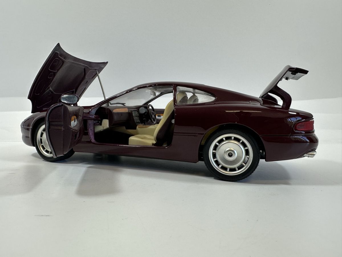 Aston Martin Modellautos: Aston Martin DB7 1:18, GUILOY – Gebraucht aus Zofingen von rf9_x2xt 7