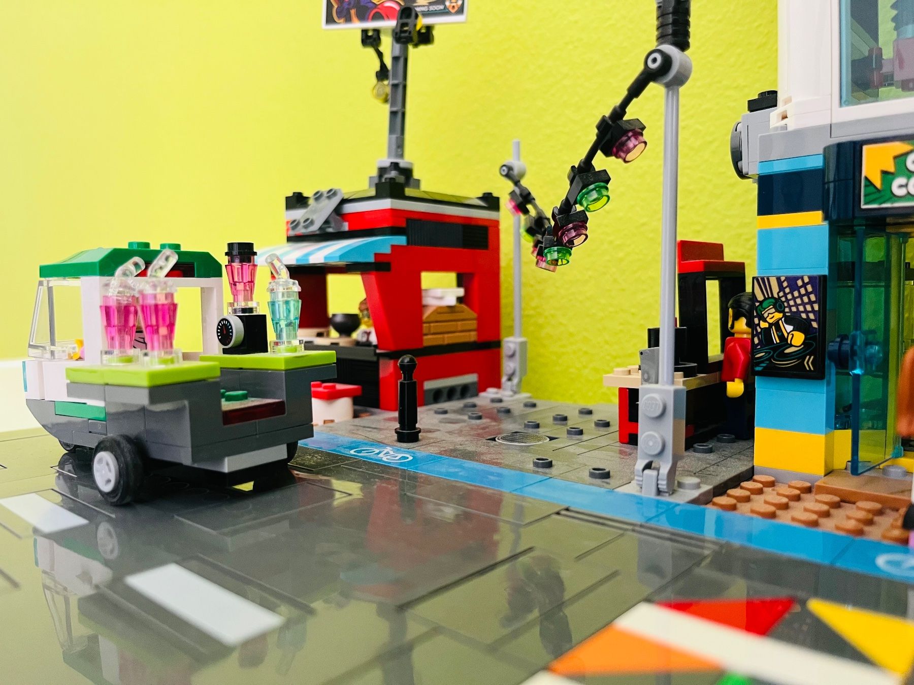 Lego Jouets: Lego City Stadtzentrum 60380 – D'occasion à Luzern par Baba065 2