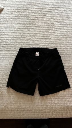 HEAD: schwarze Tennisshorts
