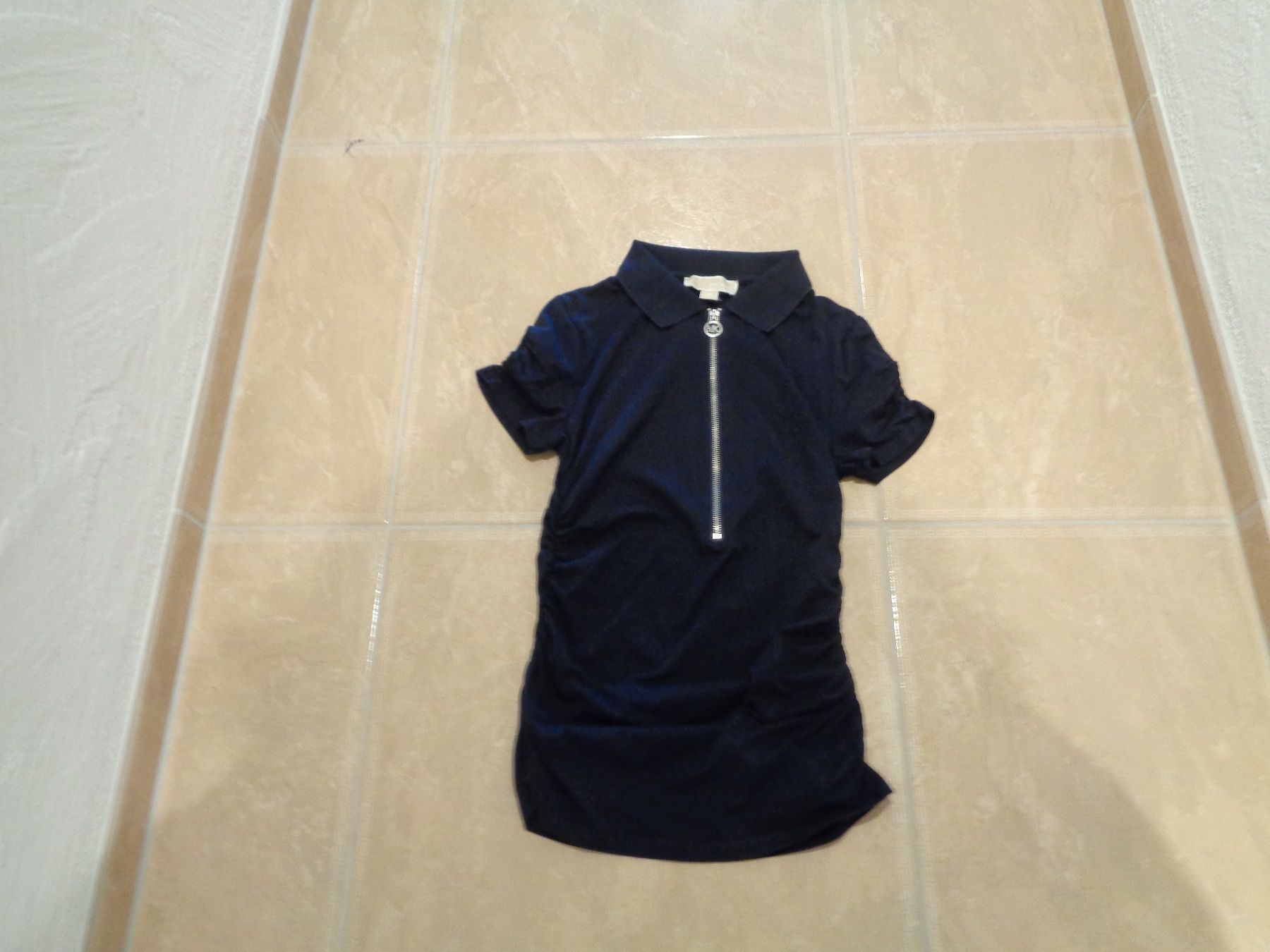 Michael Kors T-Shirts: Michael Kors NWT Mega schönes Shirt,S- M – Gebraucht aus Klingnau von Markus14