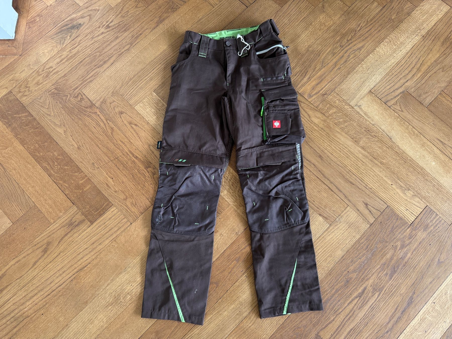 Engelbert Strauss Pantaloni: NEU Engelbert Strauss Hose Größe 44 Herren Motion – Nuovo (secondo la descrizione) da Ennetbaden venduto da mapa05