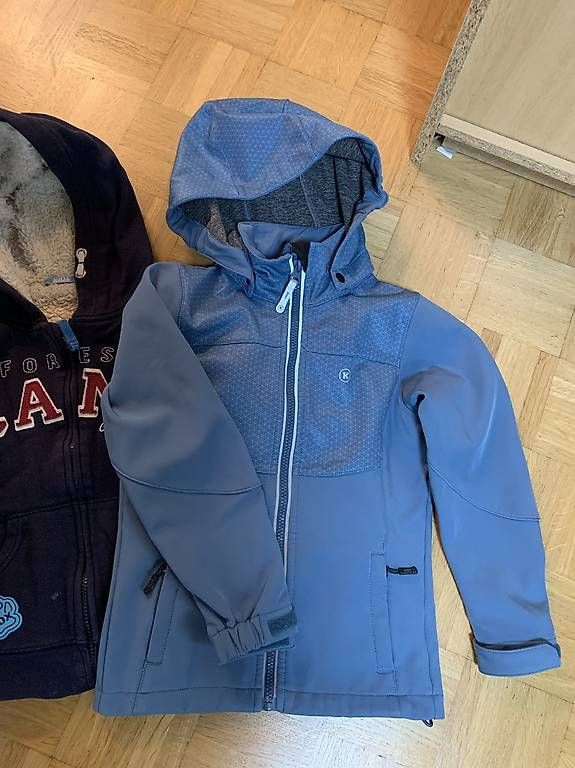Jacken & Mäntel: 3 Jacken Gr 122 – Gebraucht aus Gossau SG von SabrinaA0102 3