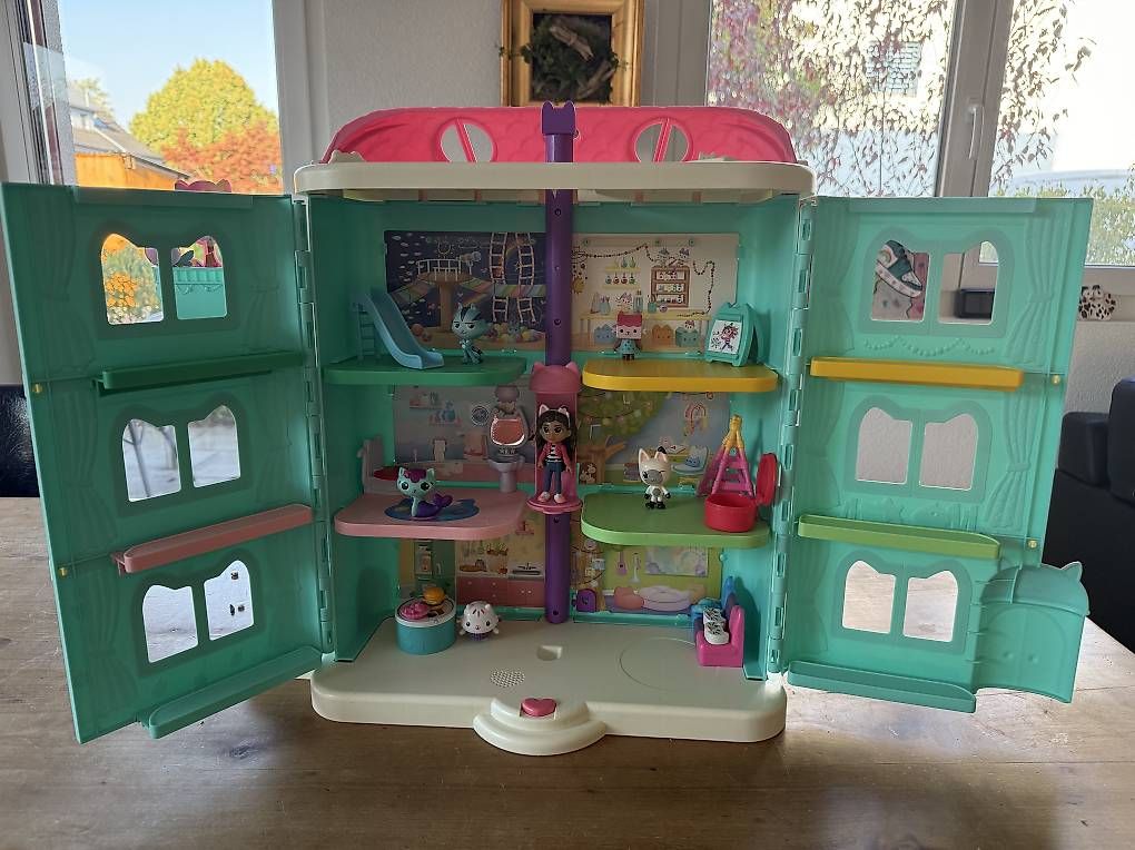 Case e mobili per bambole: Gabby's Dollhouse – Usato da Gümligen venduto da tra_k2vk