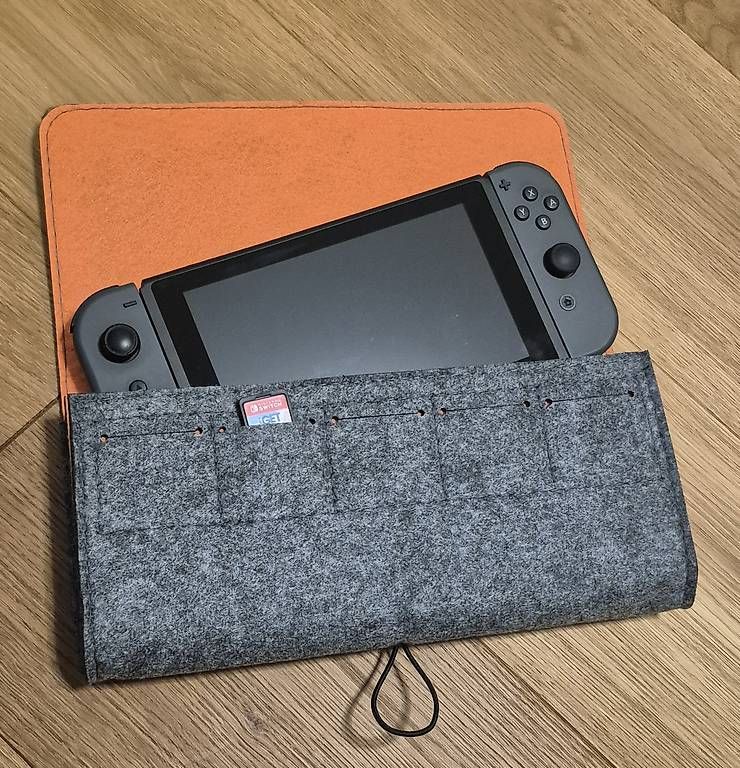 Nintendo Console: Nintendo Switch und Let's get fit – Usato da Ennetbaden venduto da dom_5nlb 1