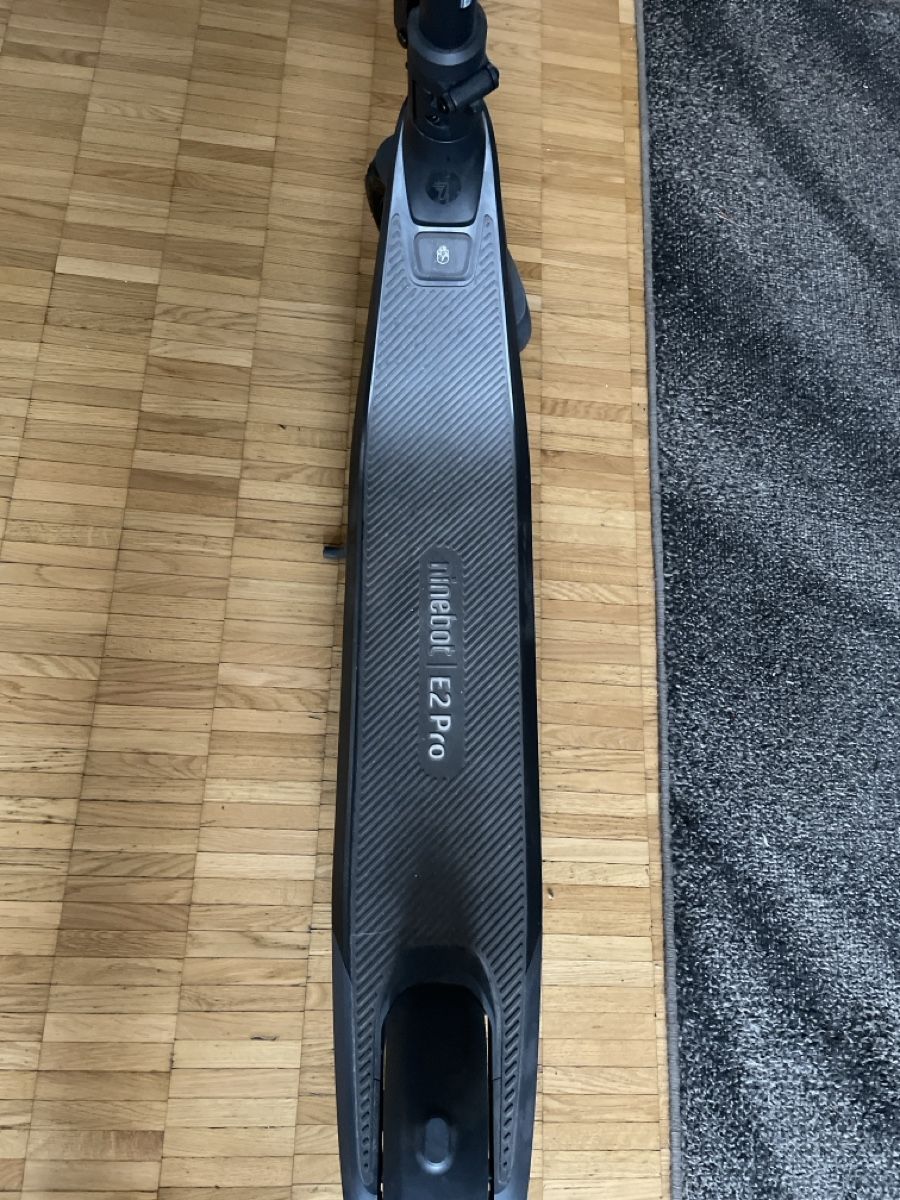Scooter: E- Scooter,  E2 Pro -  Top Zustand! – Nuovo (secondo la descrizione) da Rüti ZH venduto da ad-78 2