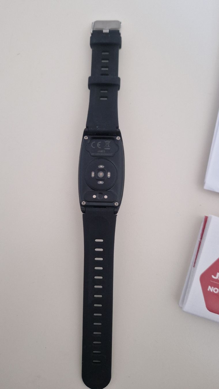 Smartwatch: James Notfalluhr - Modell B8 - neuwertig – Usato da Basel venduto da VePe4 2