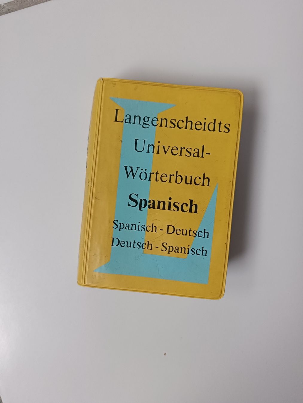 Libri: Langenscheidts Taschenwörterbuch Spanisch zweisprachig – Usato da Hägendorf venduto da aga_mh97