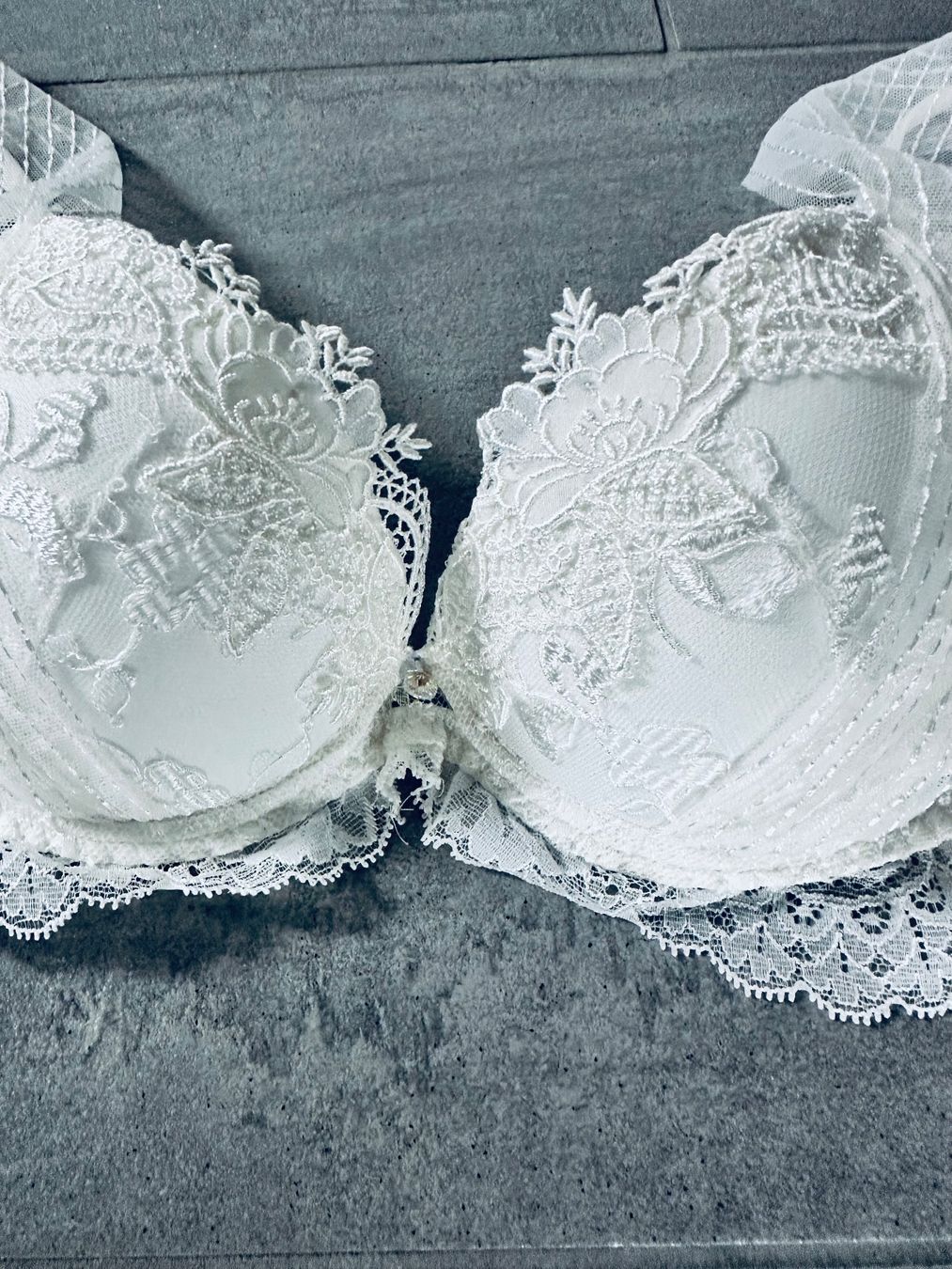 Lise Charmel Sonstige Unterwäsche: LISE CHARMEL Push-up BH - LP:  189.- – Neu und originalverpackt aus Buchs ZH von KittyInStyle 1