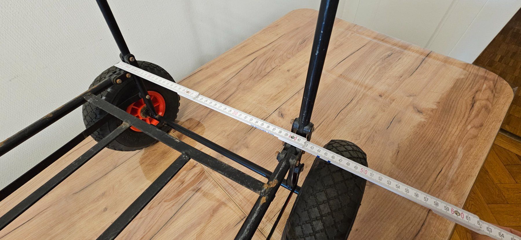 Carrelli di trasporto: Chariot robuste pliable multi-tâche, sur roues – Usato da Lausanne venduto da sleepy47 6