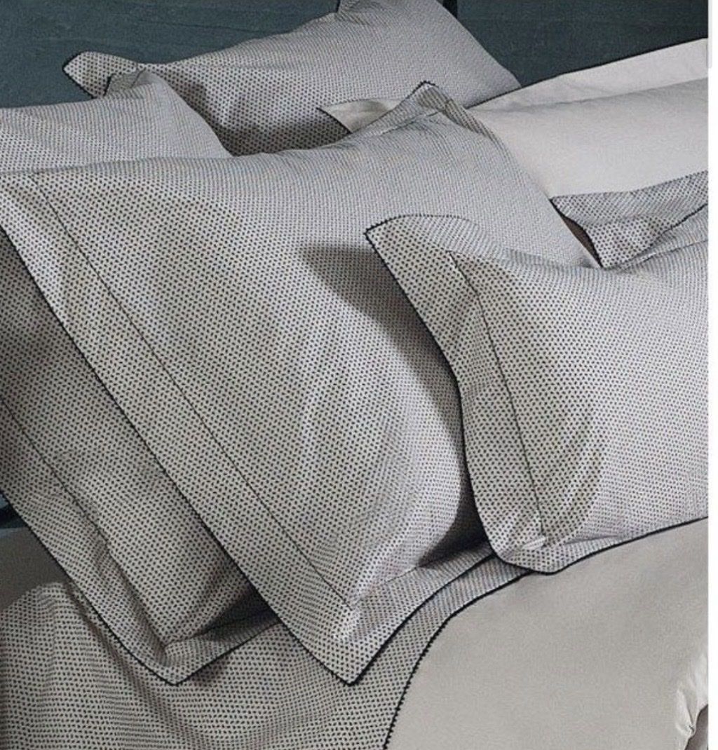 Biancheria da letto: Parure de lit Nina Ricci – Nuovo (secondo la descrizione) da Lausanne venduto da Aylinou