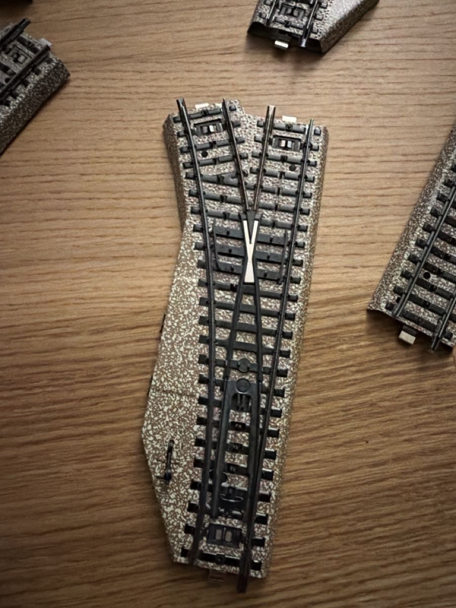 Märklin Modelleisenbahnen: Diverse M Gleise Märklin – Gebraucht aus Reiden von studi_01 2
