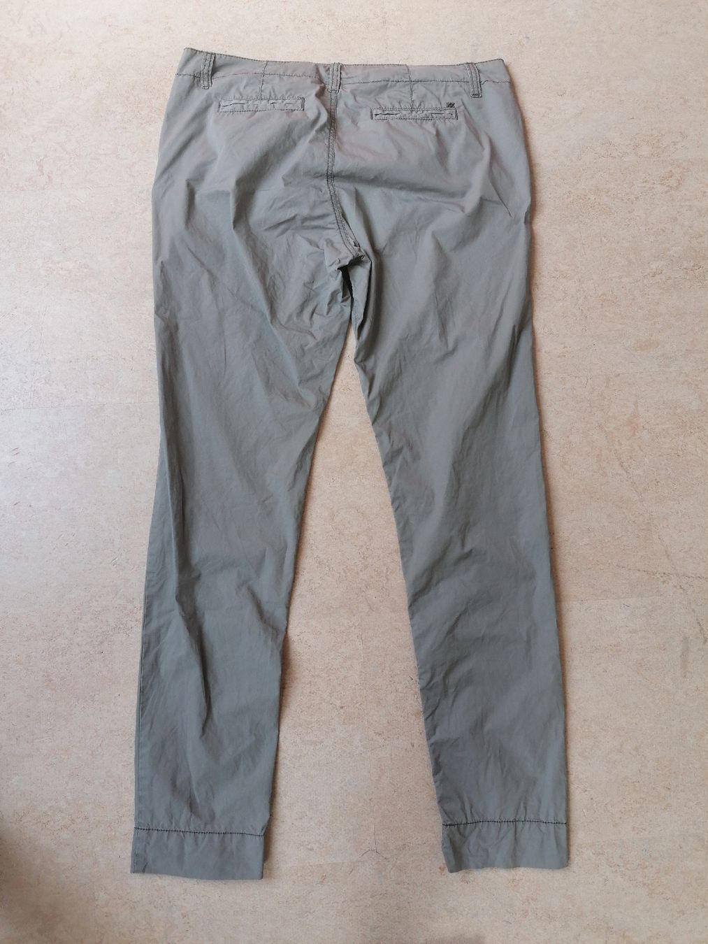 Mexx Pantaloni: MEXX Damen Chino Hose grau Gr. 40 – Usato da Klingnau venduto da vollmond36 1
