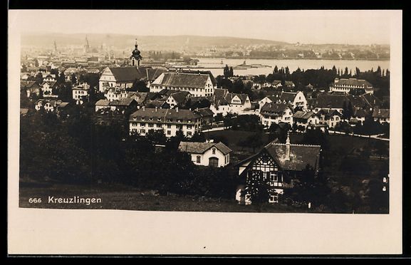 Cartoline postali: AK Kreuzlingen, Ortsansicht mit See – Usato da Berlin venduto da bartko-reher