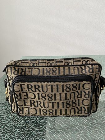 Neue schöne CERRUTI 1881 Tasche