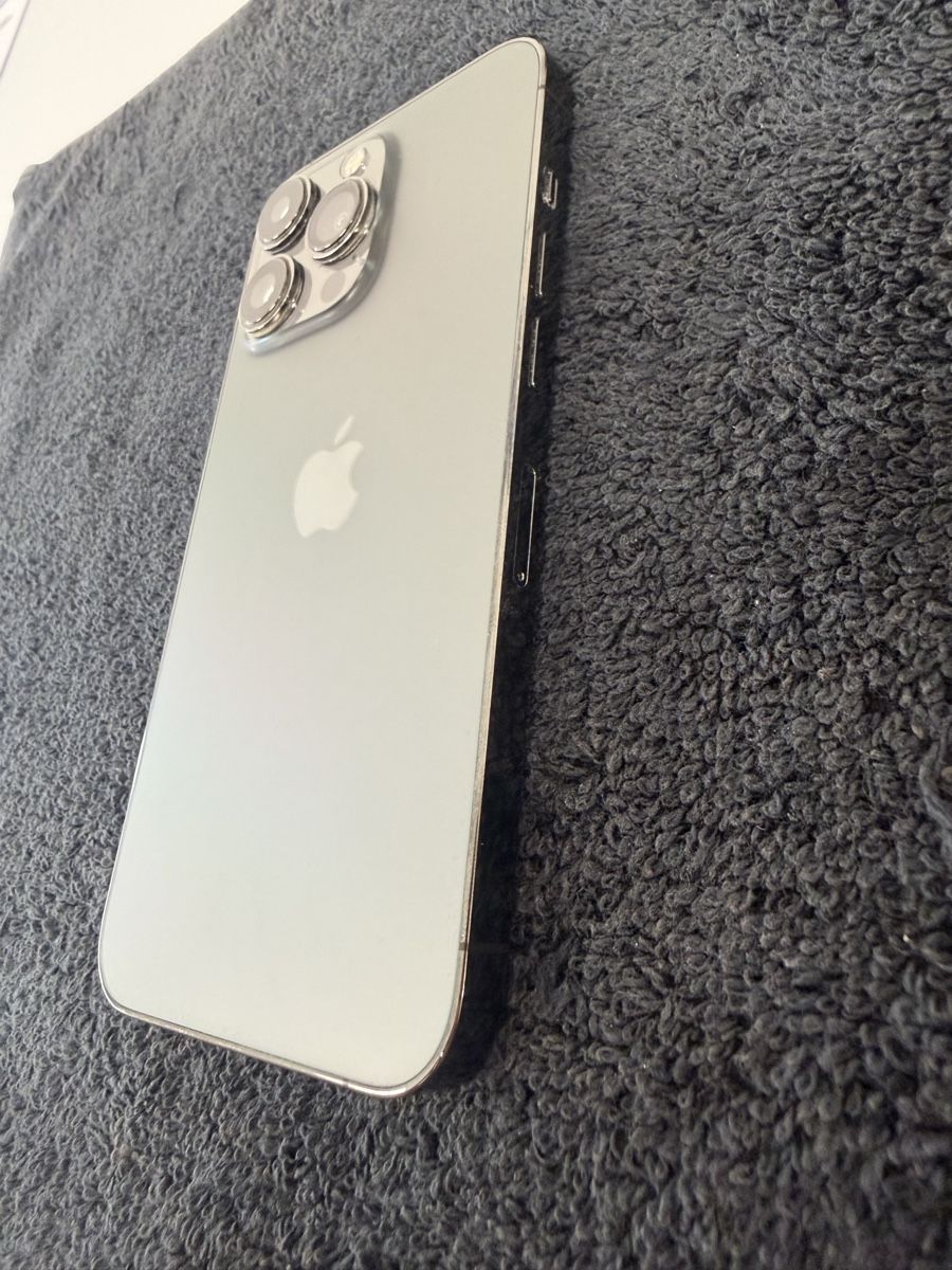 Apple Telefoni cellulari / Smartphones: iPhone 13 Pro ab 1.- – Usato da Chur venduto da DemianCasanova 2