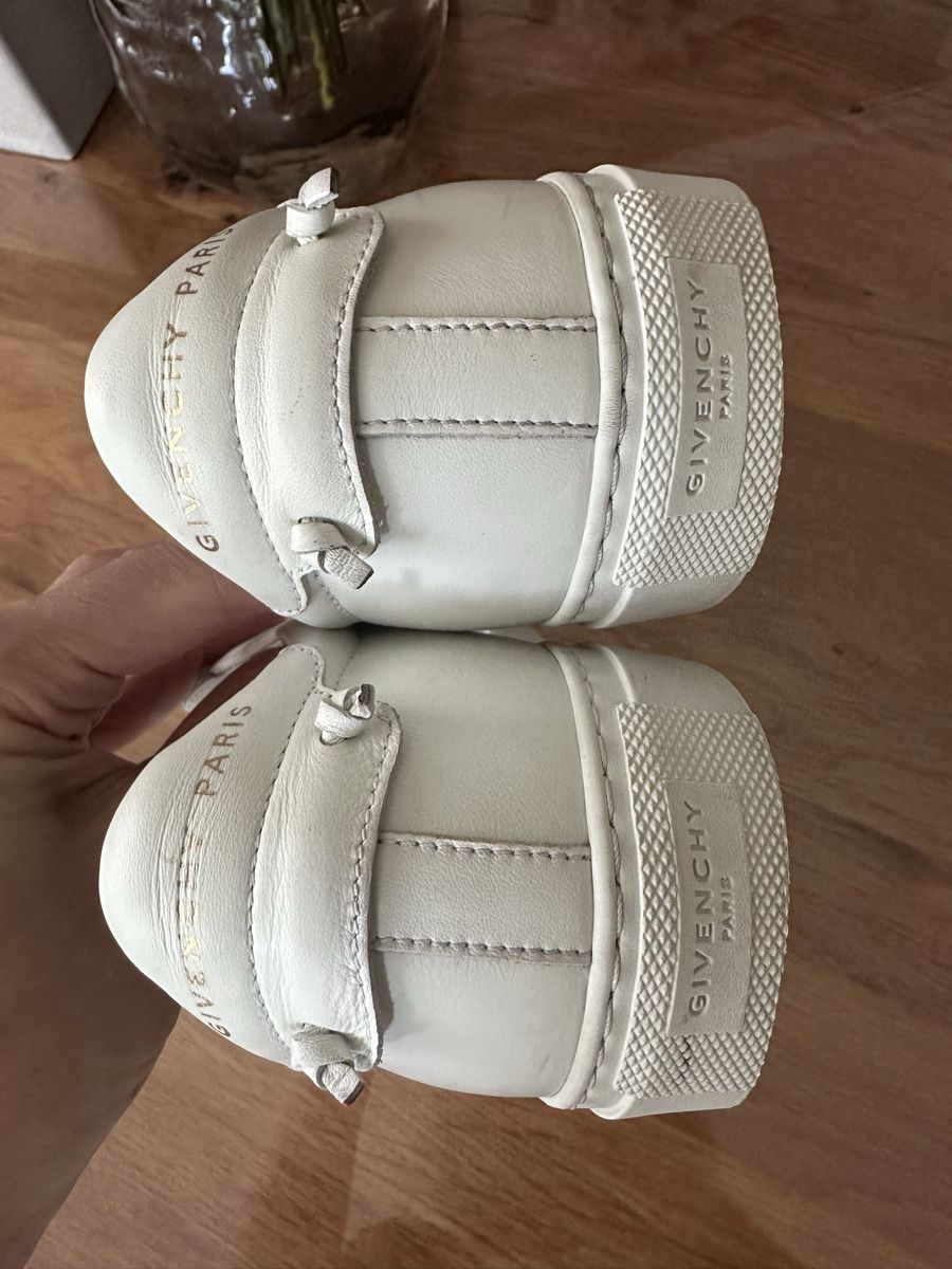 Givenchy Chaussures hommes: Givenchy sneakers size 40 – D'occasion à Adliswil par Maro_7 2