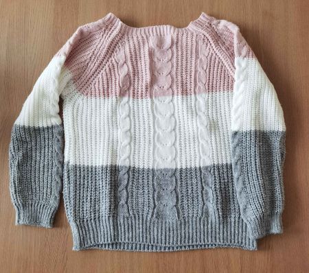 Gestrickter Pullover