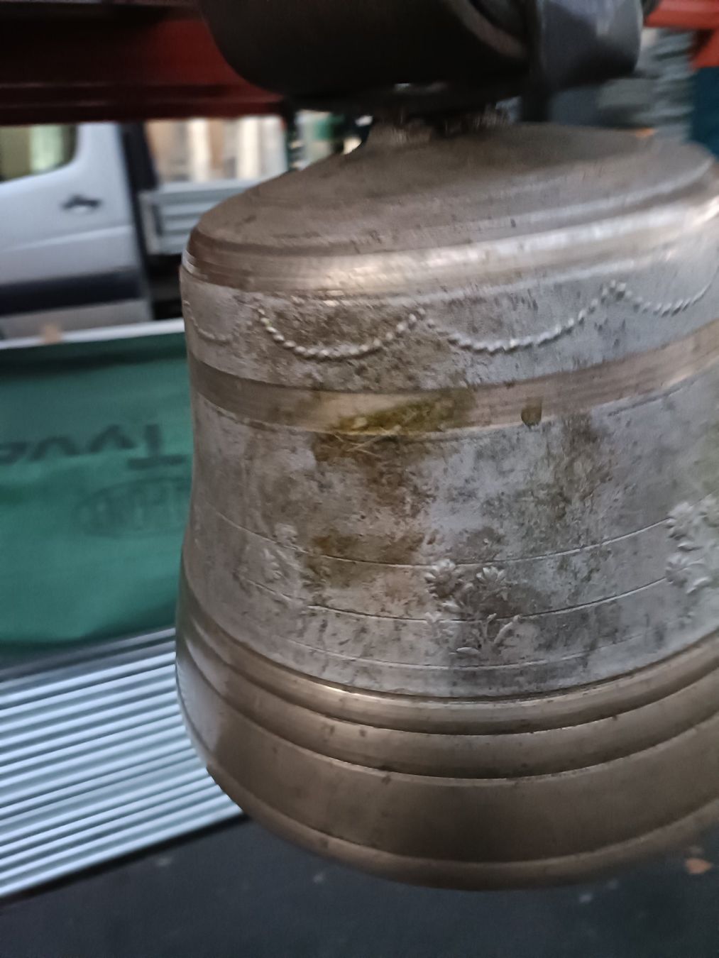 Cloches & sonnailles: Gebrauchte Schwere  Glocke 25cm DM – D'occasion à Däniken SO par sgoldvreni 6