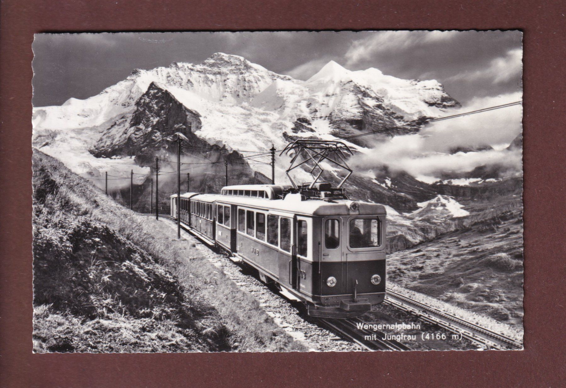 Cartoline postali: WENGERNALPBAHN - Jungfrau – Usato da Pully venduto da nicecards
