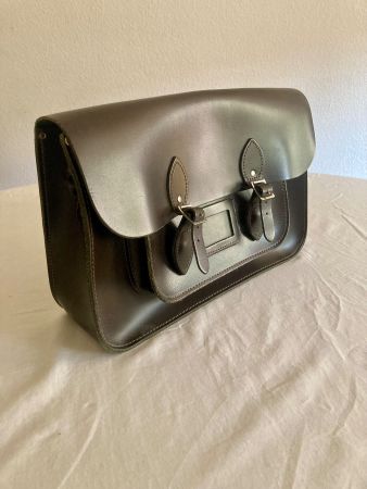 Vintage, The Classic. The Leather Satchel Co. Deluxe