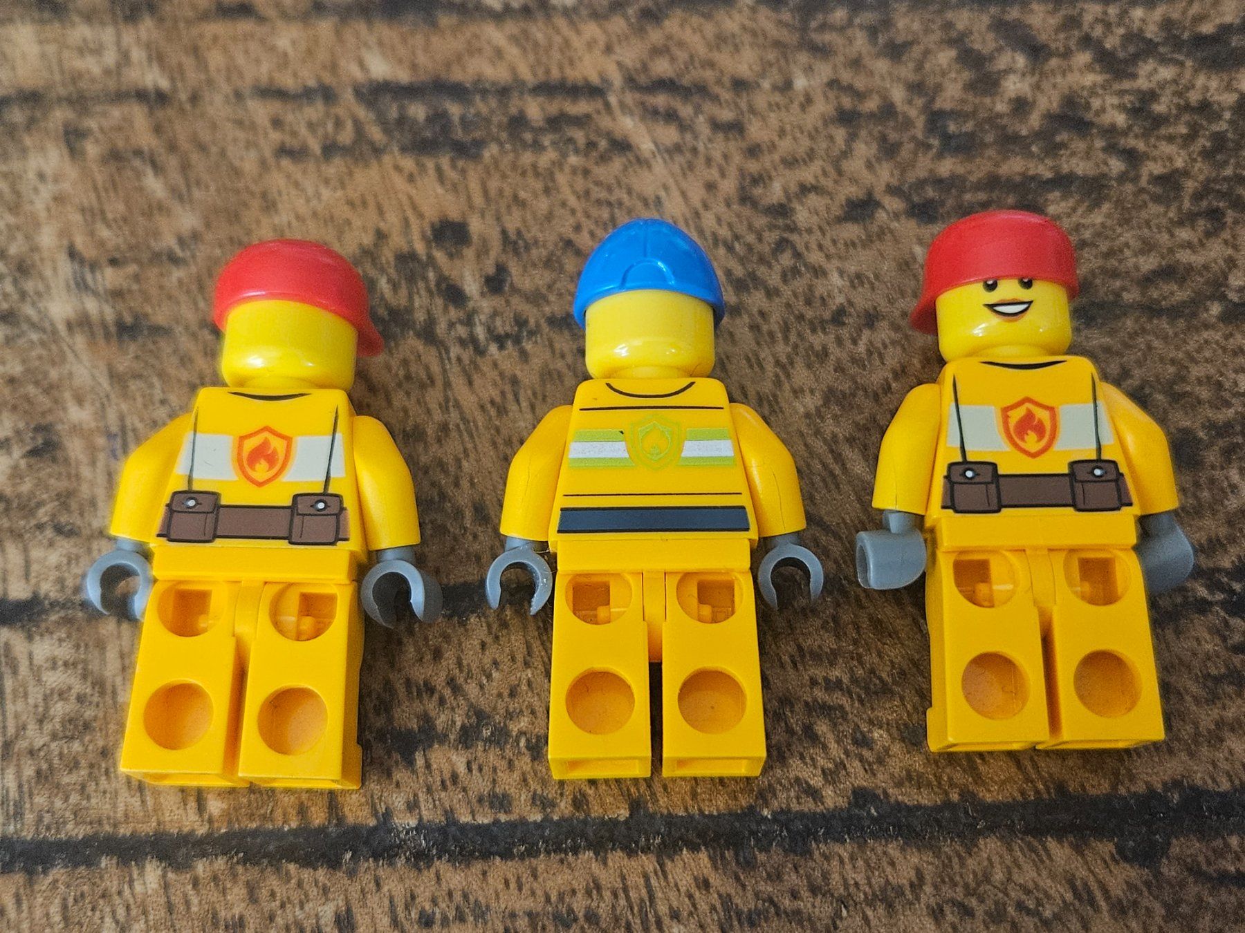Lego Kit di costruzioni: lot de 3 figurines – Usato da Confignon venduto da Ecrofigs 1
