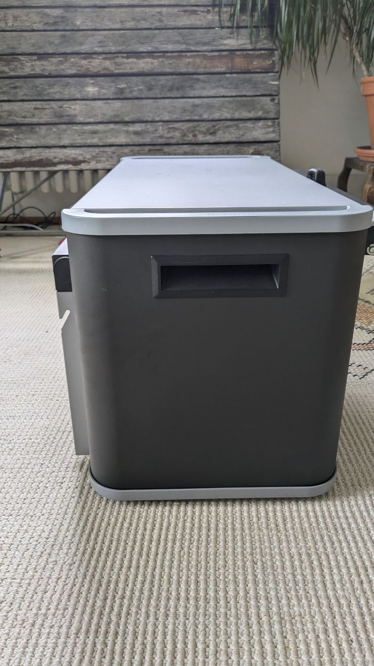 Caricabatterie: iPad Ladestation (Bretford HE406 PowerSync Station 20) – Usato da Thun venduto da arkazwuck 2