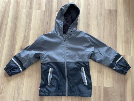 Regenjacke Grösse 110