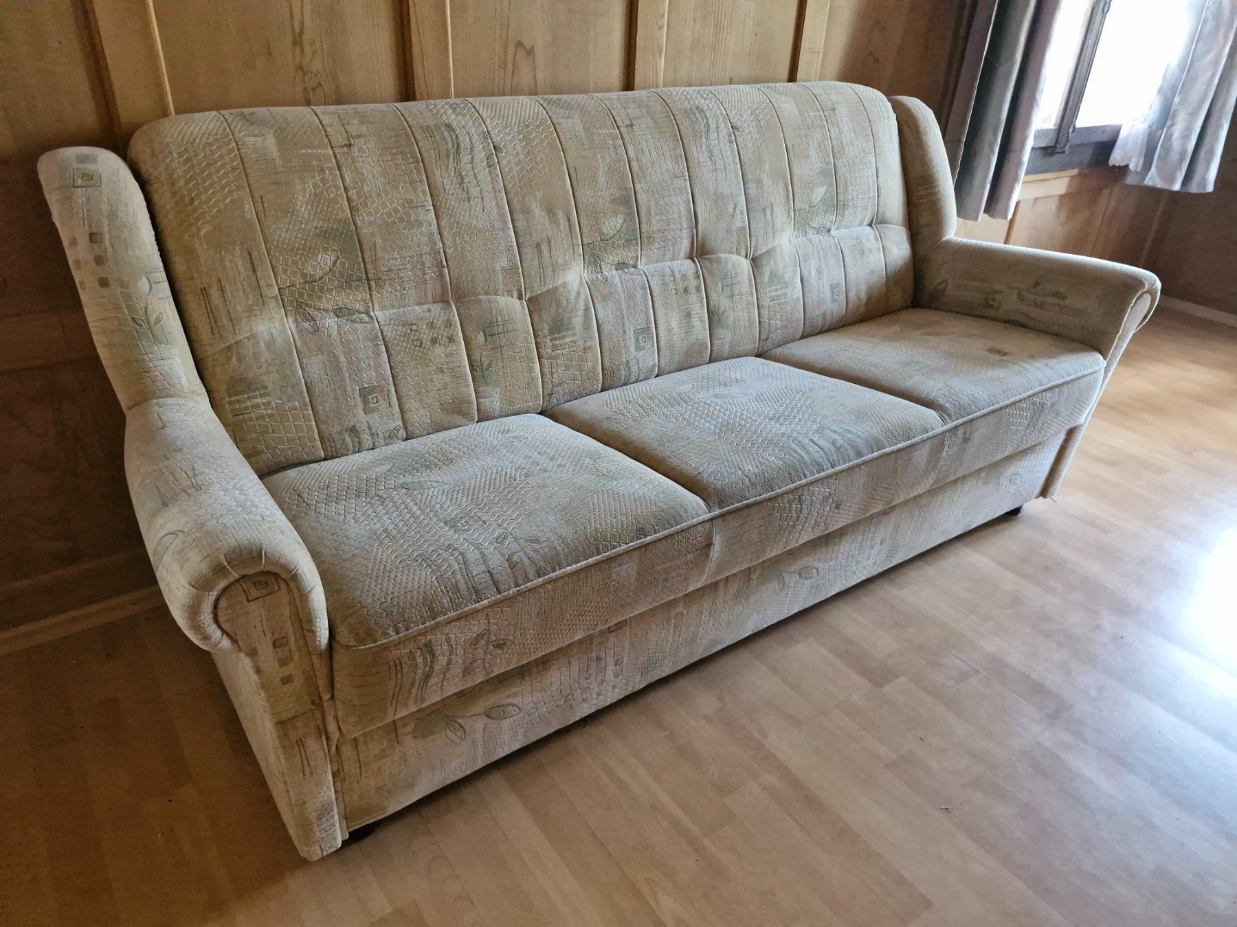 Sofas: Sofa - Bettsofa – D'occasion à Nennigkofen par Adischl